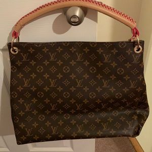 Knock off Louis Vuitton shoulder tote bag.  Mint condition